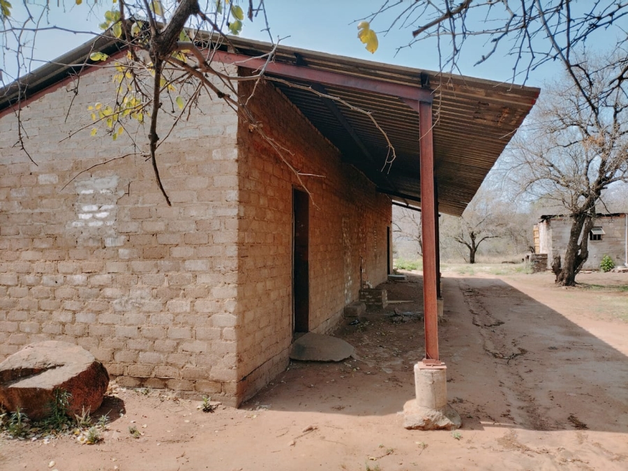 Commercial Property for Sale in Zoutpansdrift North West